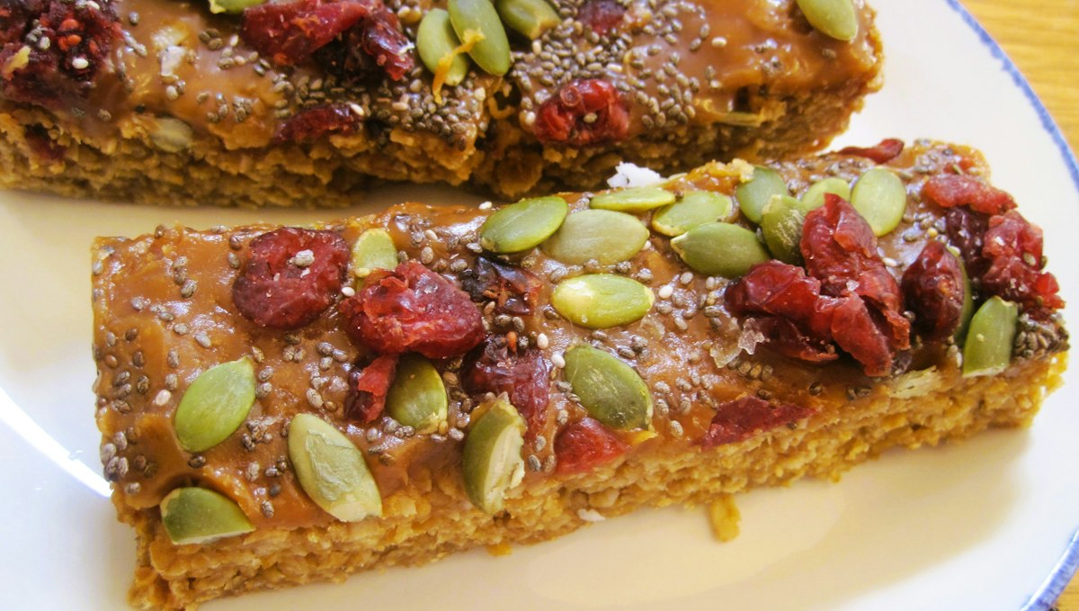 Resep yogurt granola buah segar